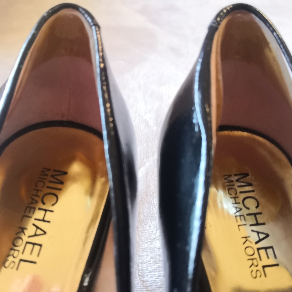 LAST CHANCE SALE Michael Kors sz 9 Platform Pump - Picture 10 of 15